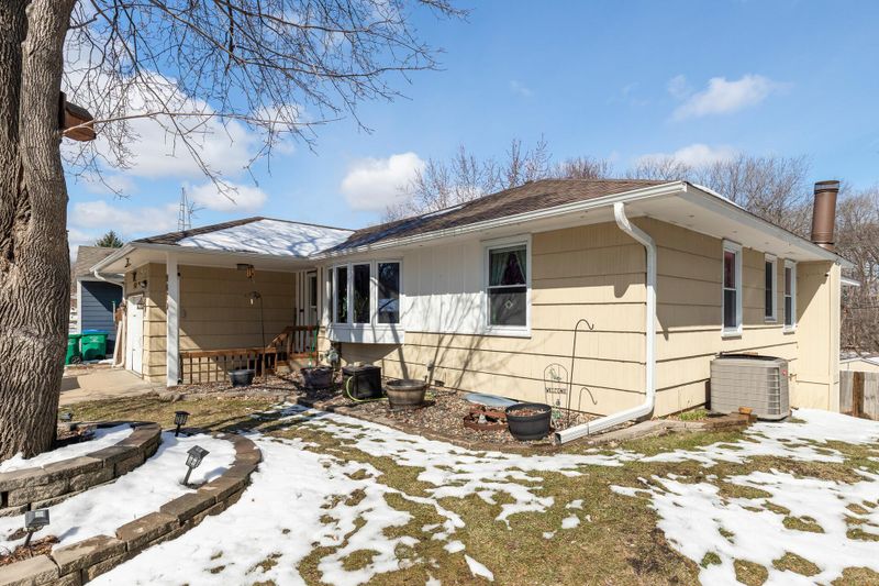 9410 W 14th St, Saint Louis Park, MN 55426