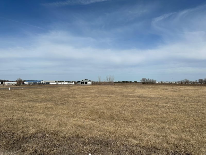 7956 Sterling Dr, Saint Joseph, MN 56374