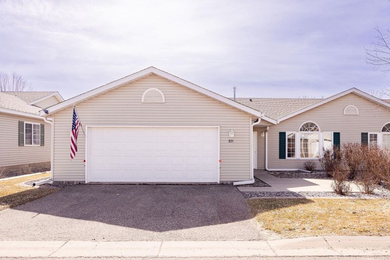 825 7th Ave NE, Buffalo, MN 55313
