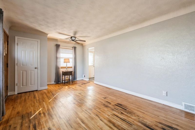 2350 Cowern Pl E, North Saint Paul, MN 55109