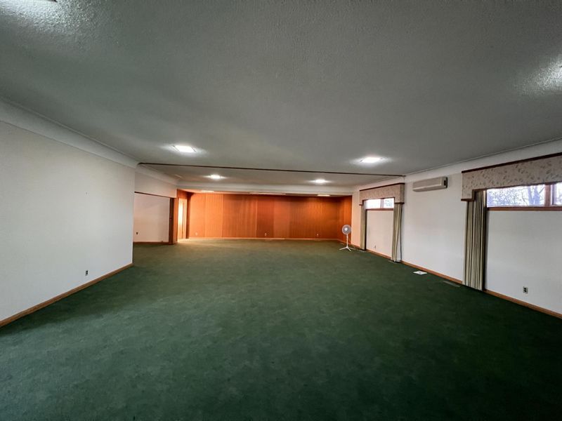 201 4th St E, Northfield, MN 55057