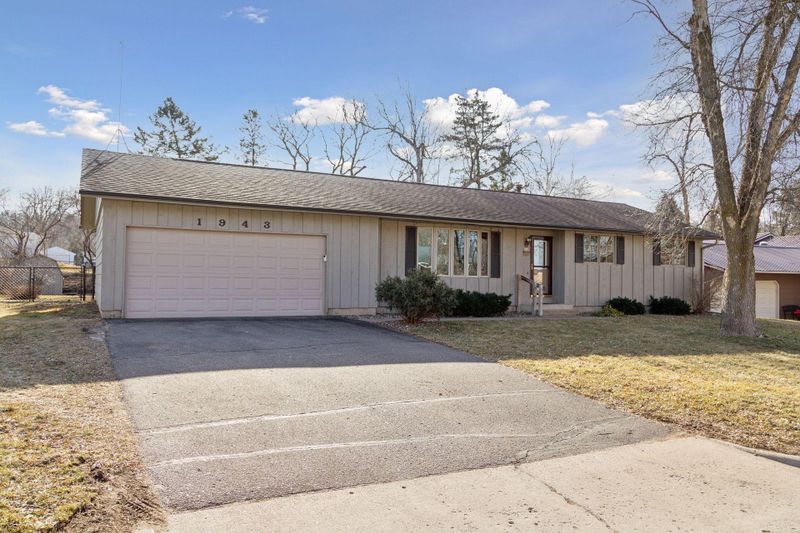 1943 Launa Ave, Red Wing, MN 55066