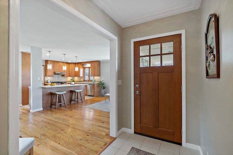 6605 Galway Dr, Edina, MN 55439
