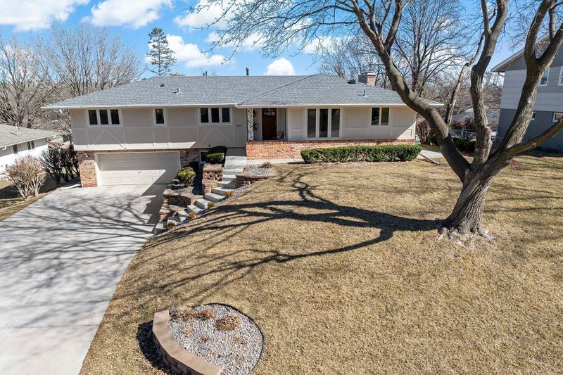 6605 Galway Dr, Edina, MN 55439