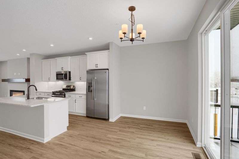 8652 Kenyon Ct NE #E, Blaine, MN 55449