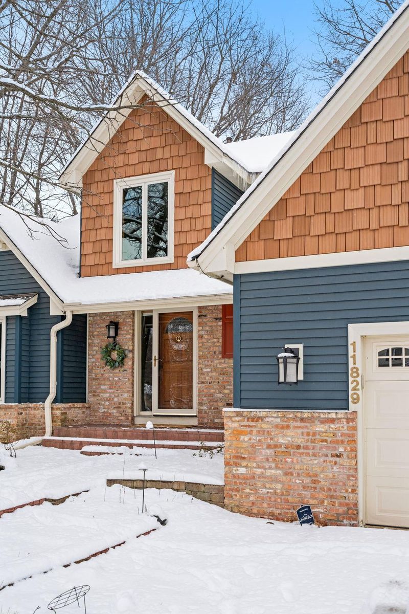 11829 Dogwood St NW, Coon Rapids, MN 55448