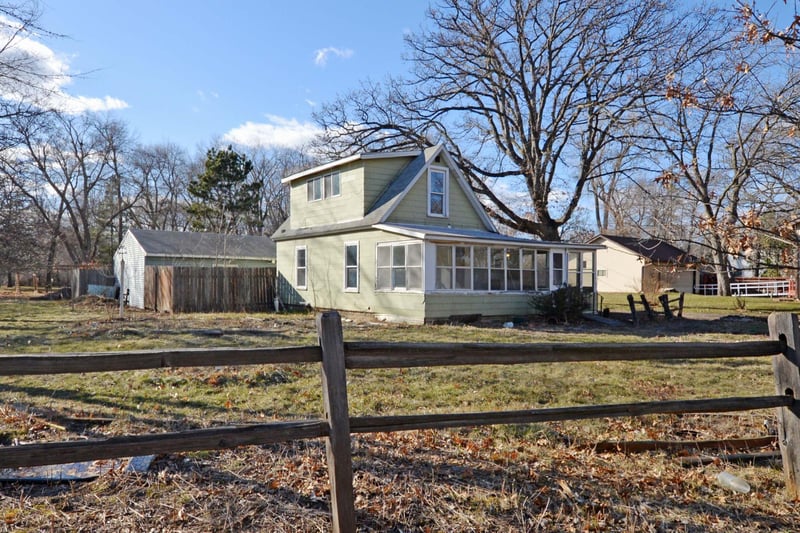 5297 Hugo Rd, White Bear Twp, MN 55110