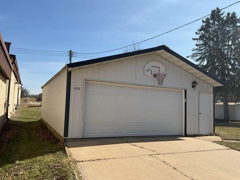 208 5th Ave S, Strum, WI 54770