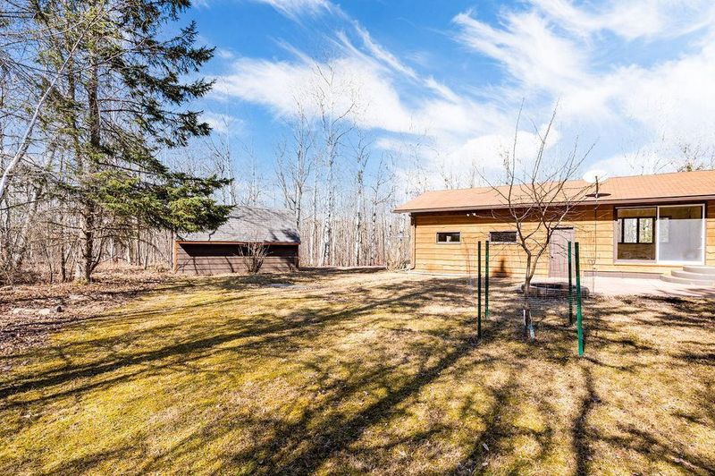 184 E Stark Rd, Esko, MN 55733