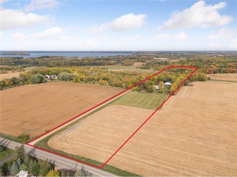 8780 Airport Rd, Waconia, MN 55387