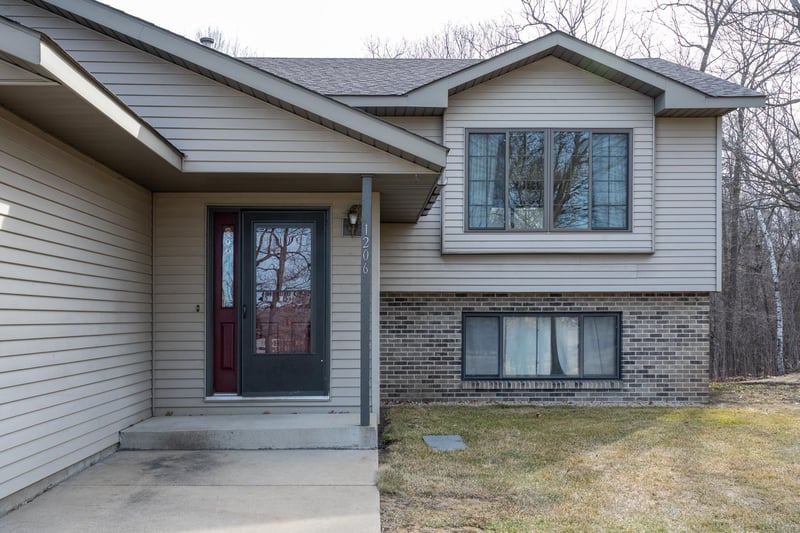 1206 6th Ave SE, Saint Stephen, MN 56375