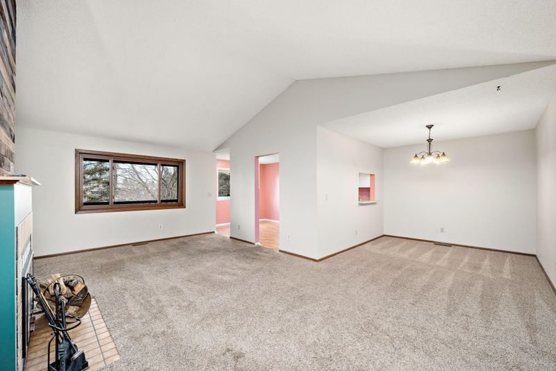 450 Etna St #202, Saint Paul, MN 55106