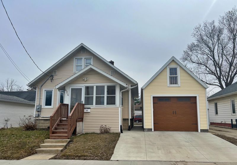 414 8th St SE, Rochester, MN 55904