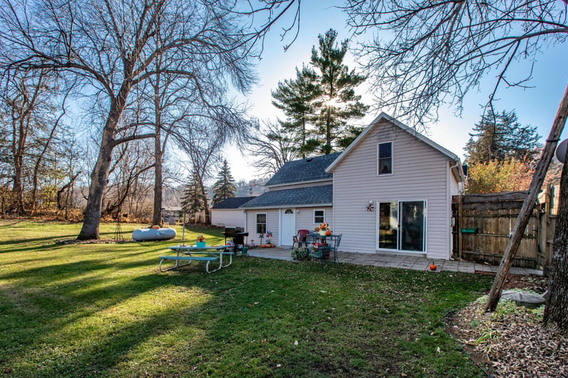44 1st Ave N, Hammond, MN 55991