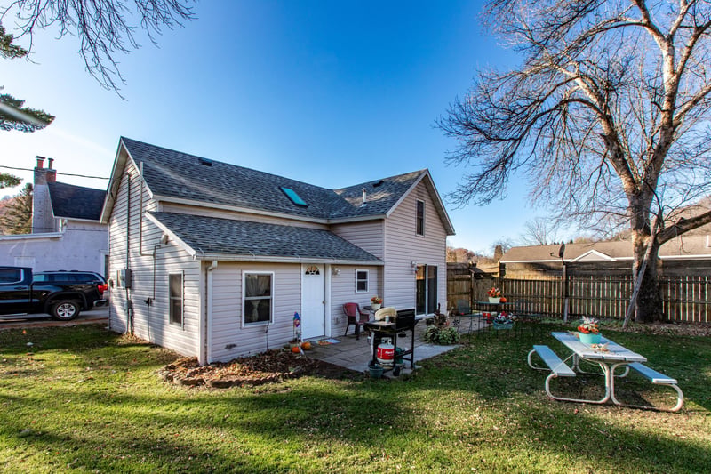 44 1st Ave N, Hammond, MN 55991