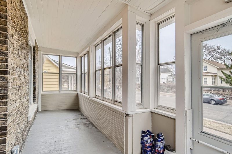 632 Taylor St NE, Minneapolis, MN 55413