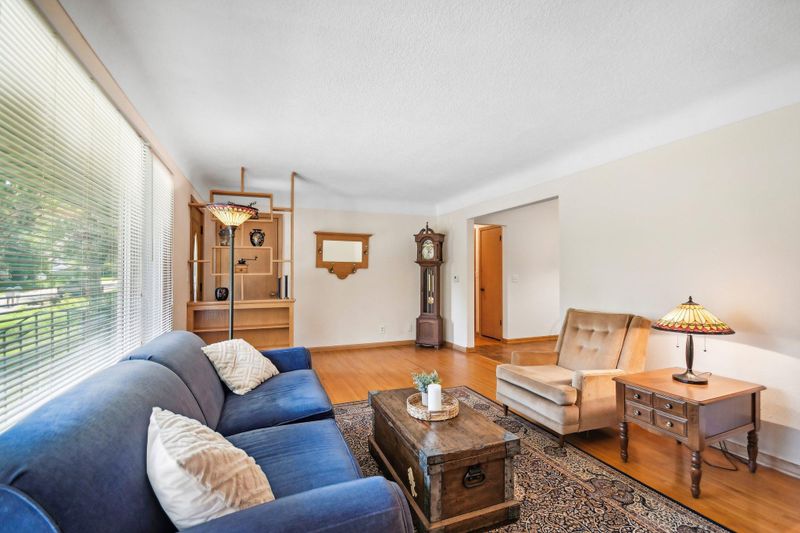 5445 Lakeview Ave, White Bear Lake, MN 55110