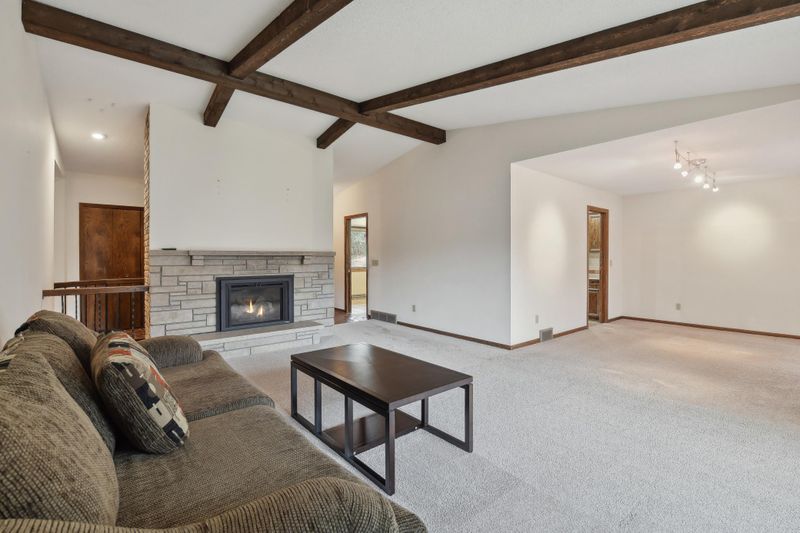 10339 Wildwood Cir, Bloomington, MN 55437