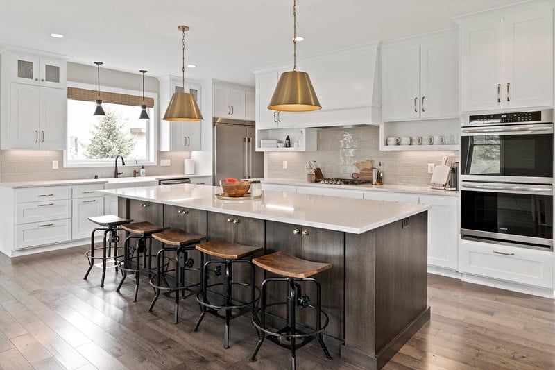 8470 Hillpointe Ln, Victoria, MN 55386