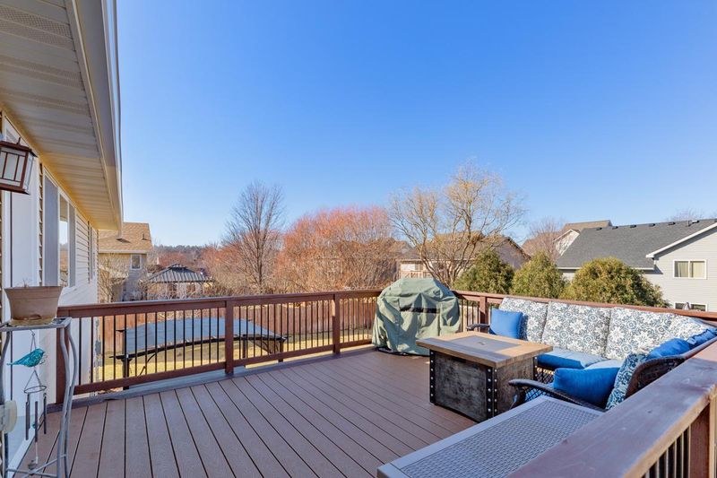 2404 Harbor Dr, Northfield, MN 55057