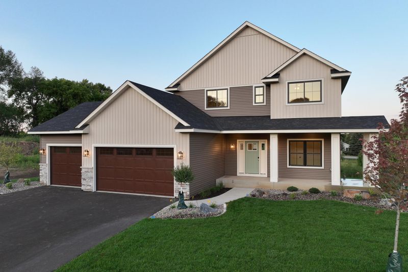 21160 Idaho Ave, Lakeville, MN 55044