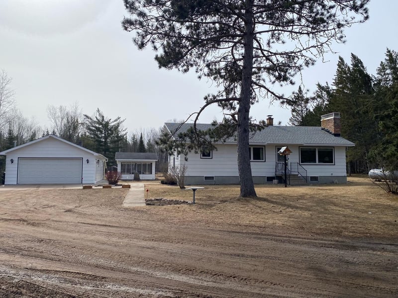 4504 Bass Lake Rd, Gilbert, MN 55741
