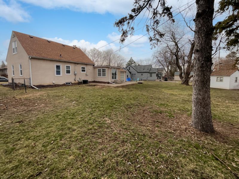 1871 Nevada Ave E, Saint Paul, MN 55119