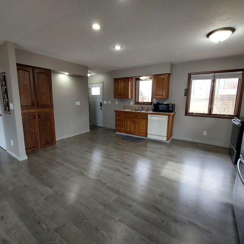 217 4th St NE, Pennock, MN 56279