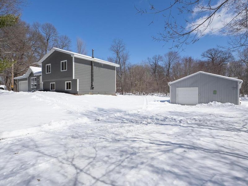 18461 Jackson St NE, Cedar, MN 55011