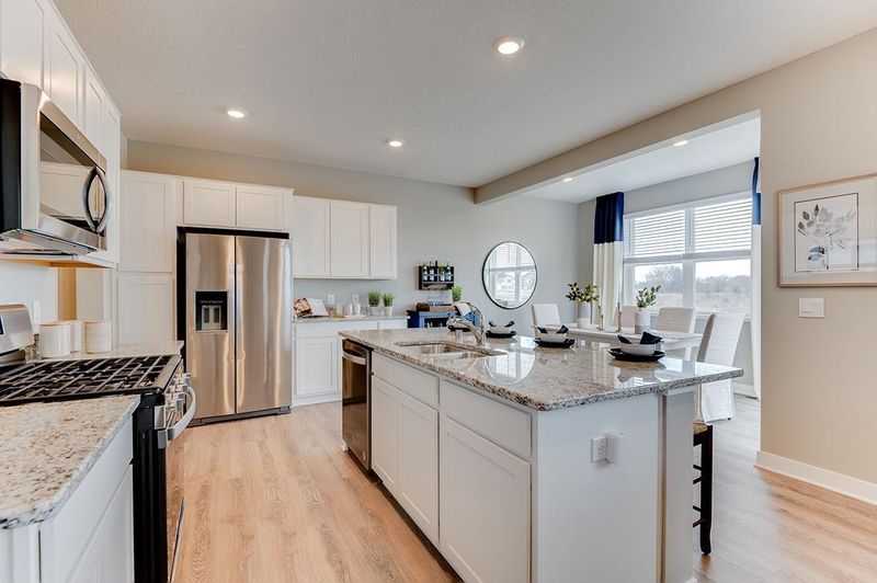 1032 Stone Creek Dr, Jordan, MN 55352