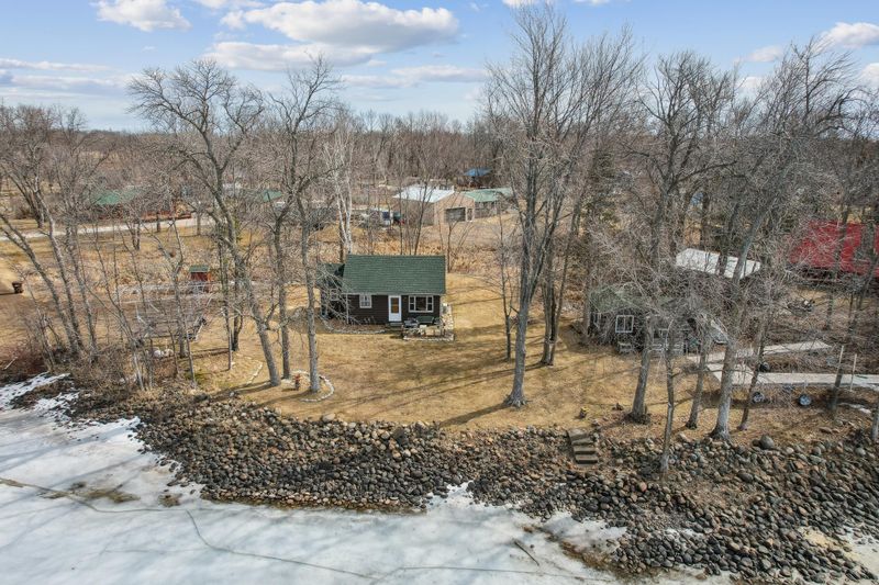 5445 Woodbury Rd, Isle, MN 56342