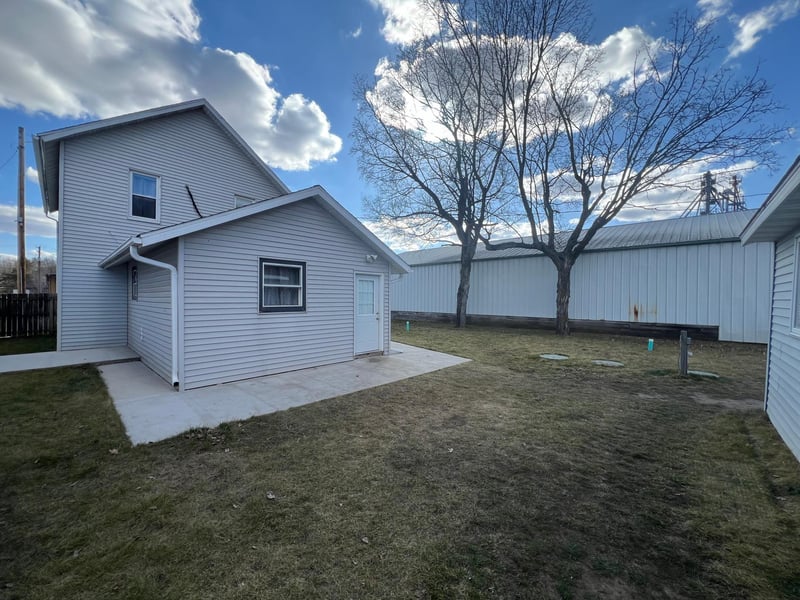 420 Division St, Millville, MN 55957