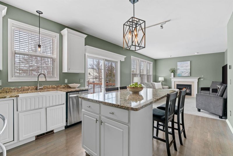 9261 Olive Ln N, Maple Grove, MN 55311