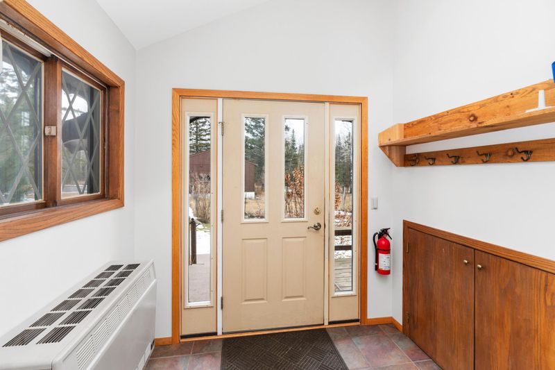 1764 Wildwood Rd, Duluth Twp, MN 55804