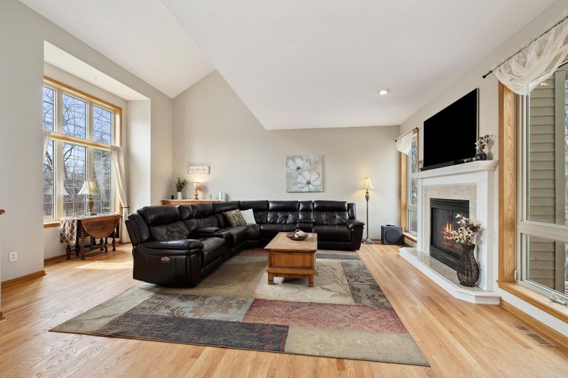 16742 Blind Lake Trl SE, Prior Lake, MN 55372