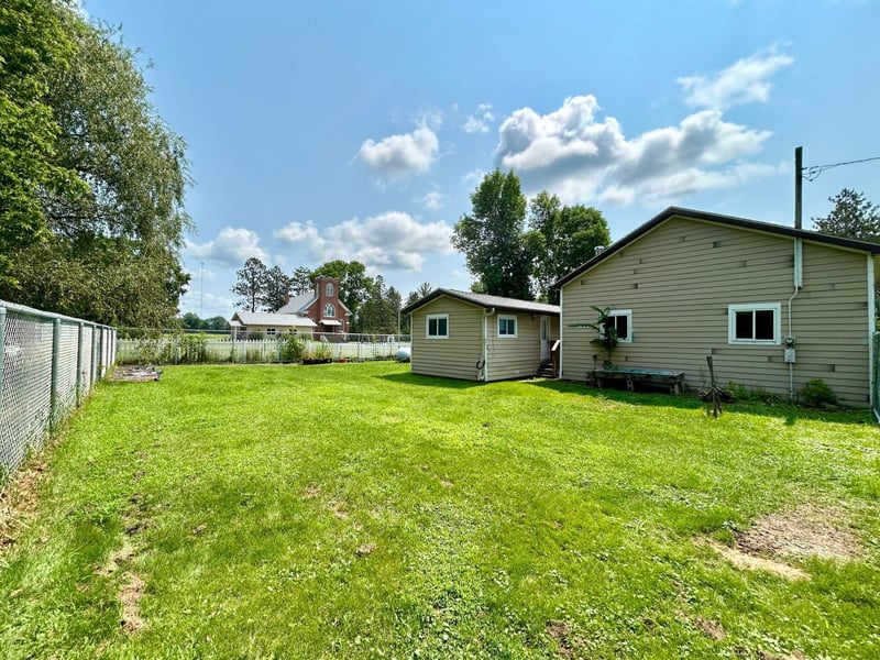 6718 Clover St, Bock, MN 56313