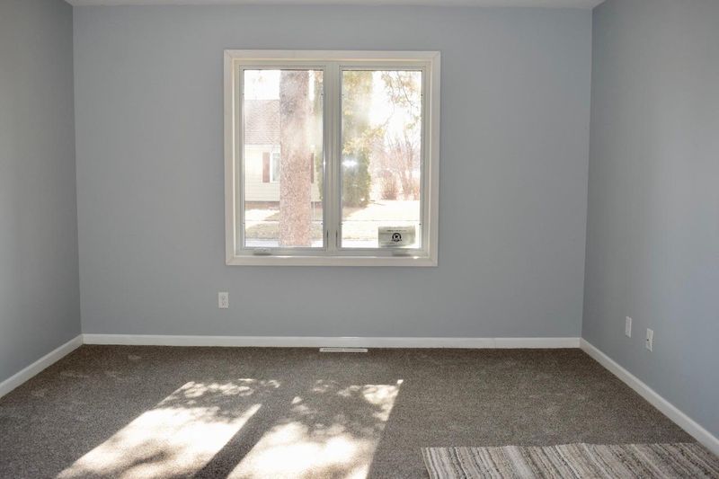 1002 Knight Ave N, Thief River Falls, MN 56701