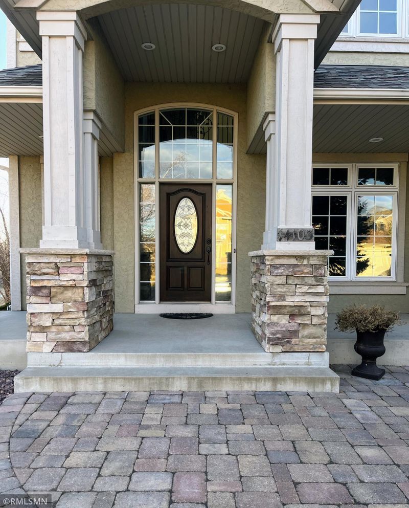 14103 Haas Lake Cir, Prior Lake, MN 55372
