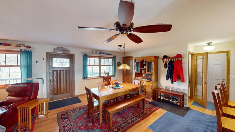 W27969 State Road 54 35, Trempealeau, WI 54661