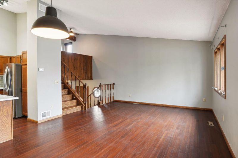 33 19th Ave N, Hopkins, MN 55343