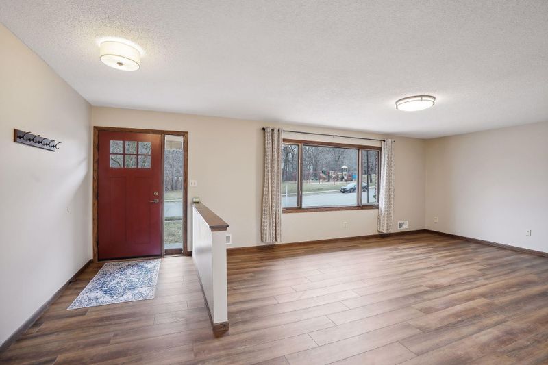 1837 Woodland Dr, Red Wing, MN 55066