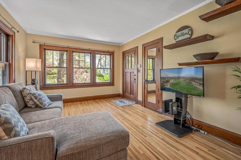 4141 Abbott Ave S, Minneapolis, MN 55410