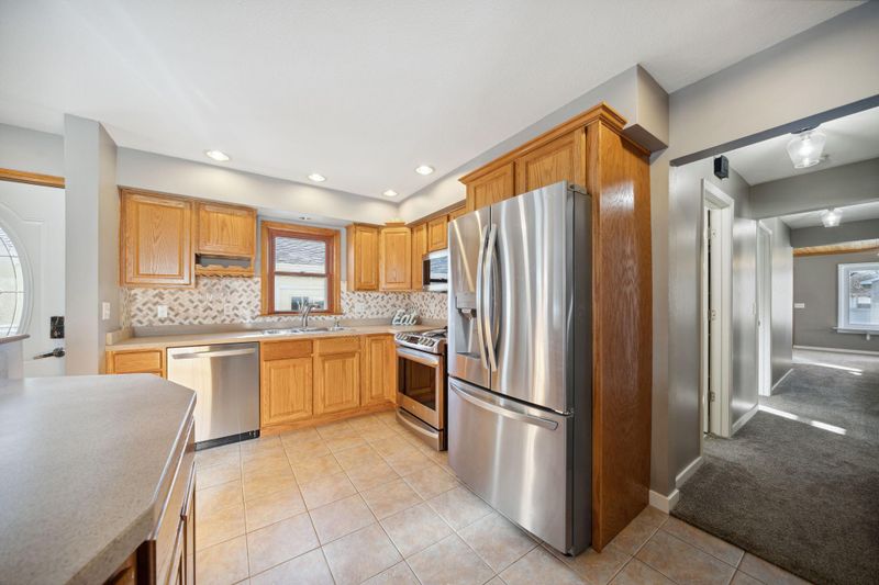 921 2nd St W, Hastings, MN 55033