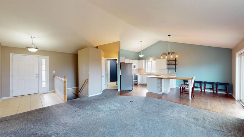 430 Lally Ct, Zumbrota, MN 55992