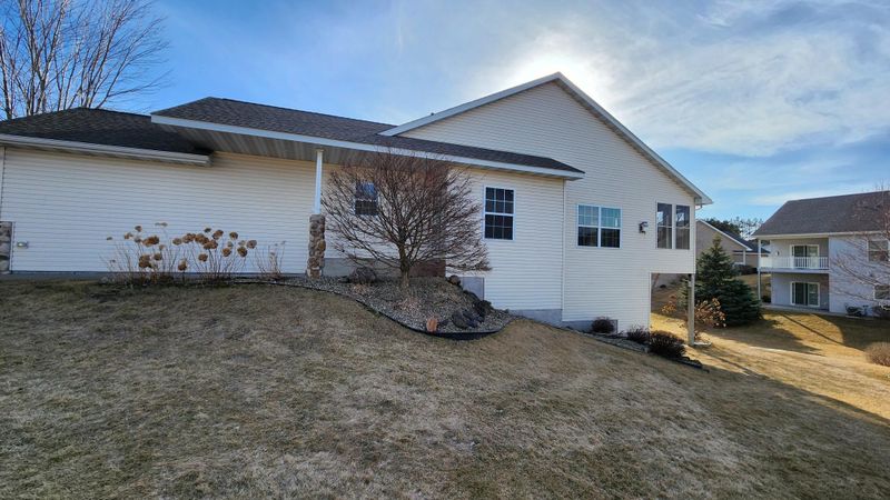11653 Alpine Dr, Monticello, MN 55362