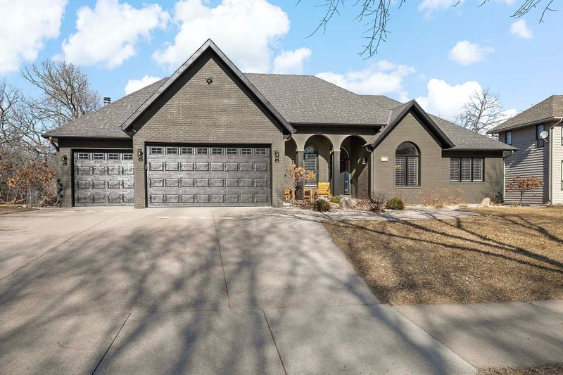 1231 Mill Creek Cir, Saint Cloud, MN 56303