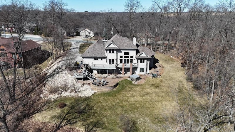 1785 Crescent Hills Dr, La Crescent, MN 55947