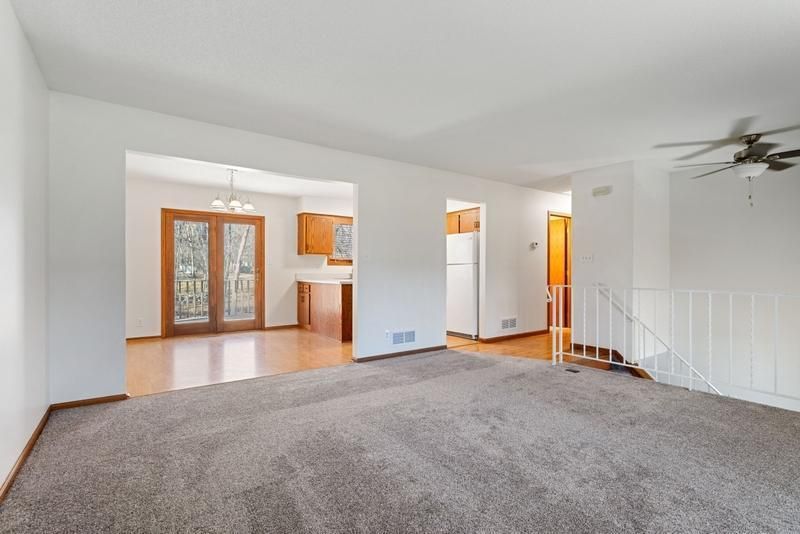 7695 N Shore Trl N, Forest Lake, MN 55025