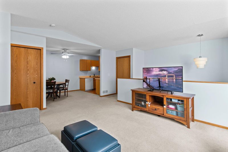567 Kendall Dr, Hastings, MN 55033