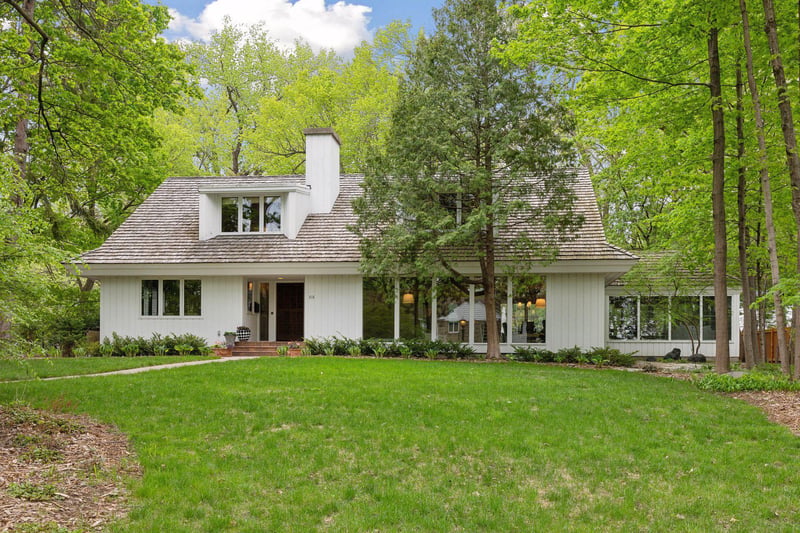318 Woodlawn Ave, Saint Paul, MN 55105